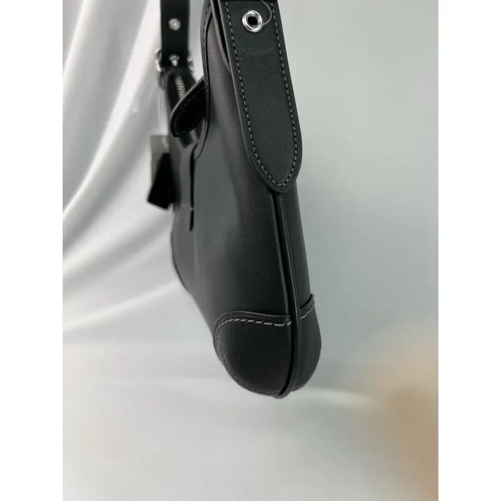 NWOT Coach Hamptons Hobo Bag in Black Glovetanned Leather (CW642)